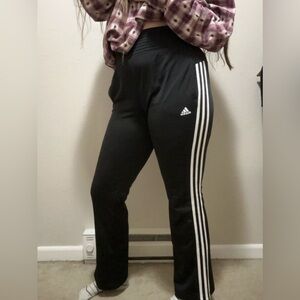 adidas Black 3-Stripe Track Joggers Women’s Medium Sporty Streetwear